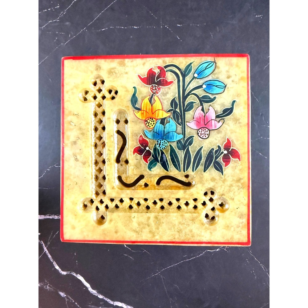 VTG Indian Soapstone Hand Carved Trinket Box Floral Design 4x4x3in